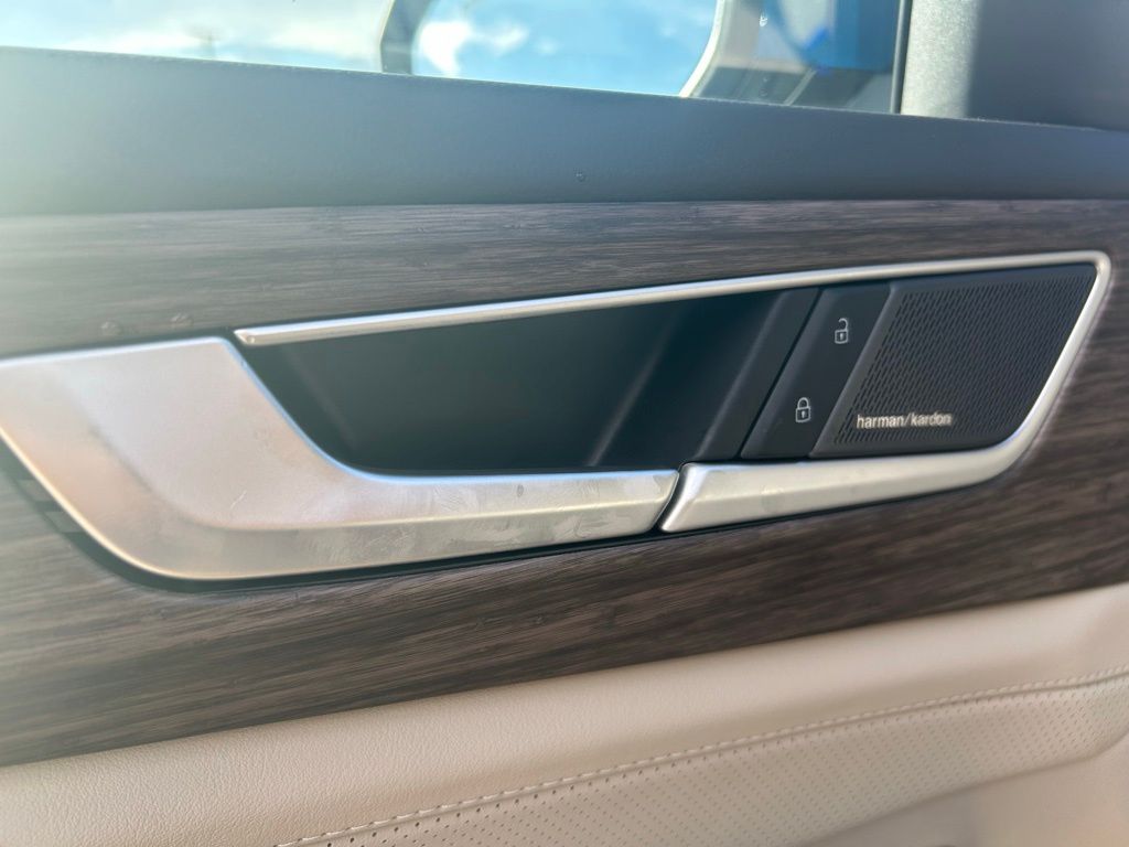 2026 Volkswagen Atlas SEL Premium R-Line photo 45