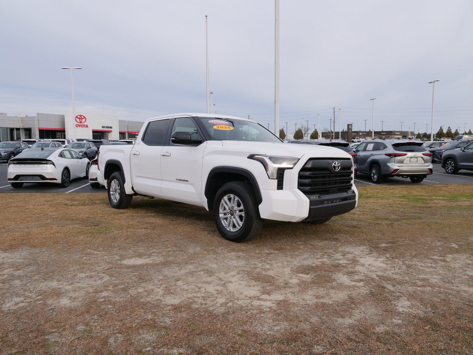 2025 Toyota Tundra SR5's photo
