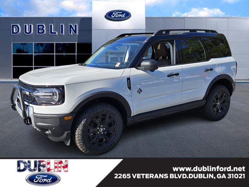 2025 Ford Bronco Sport Outer Banks's photo