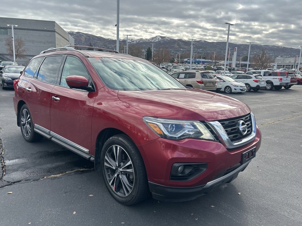 2017 Nissan Pathfinder Platinum