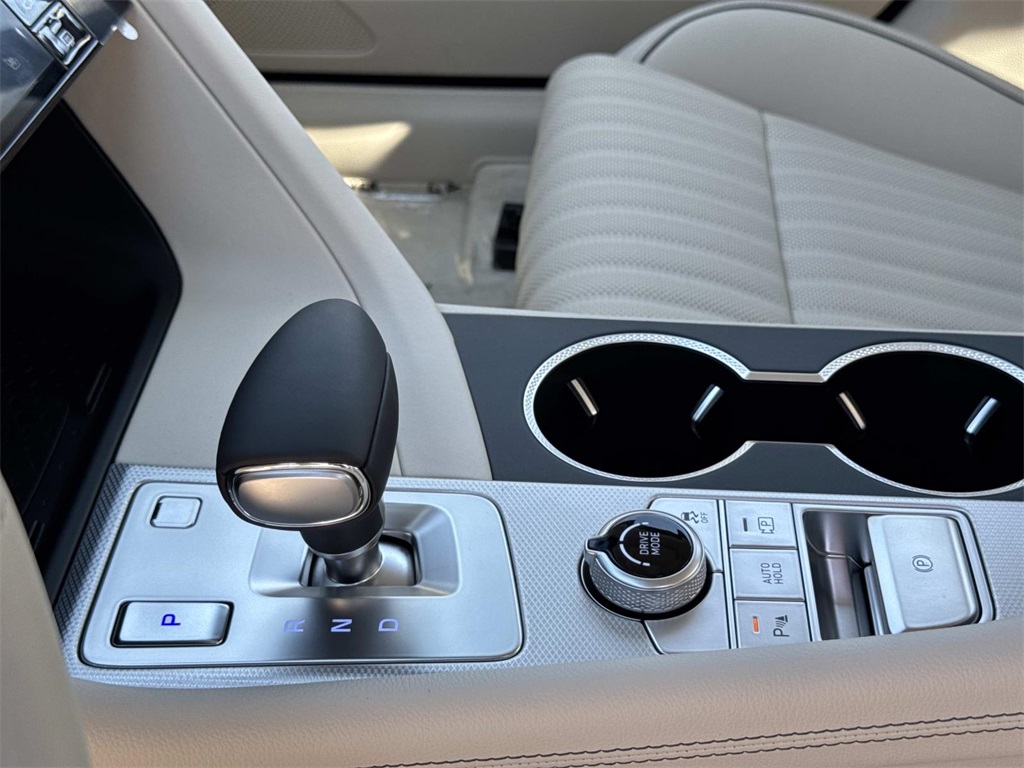 2026 Genesis G70 2.5T Prestige photo 15