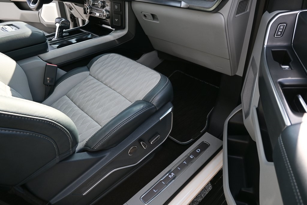 2023 Ford F-150 XLT photo 22