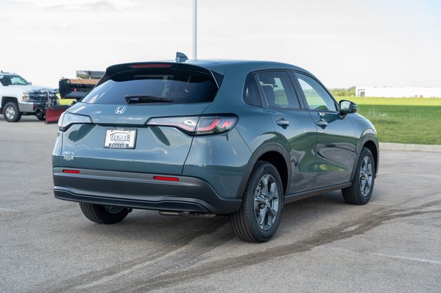 2026 Honda HR-V LX photo 7