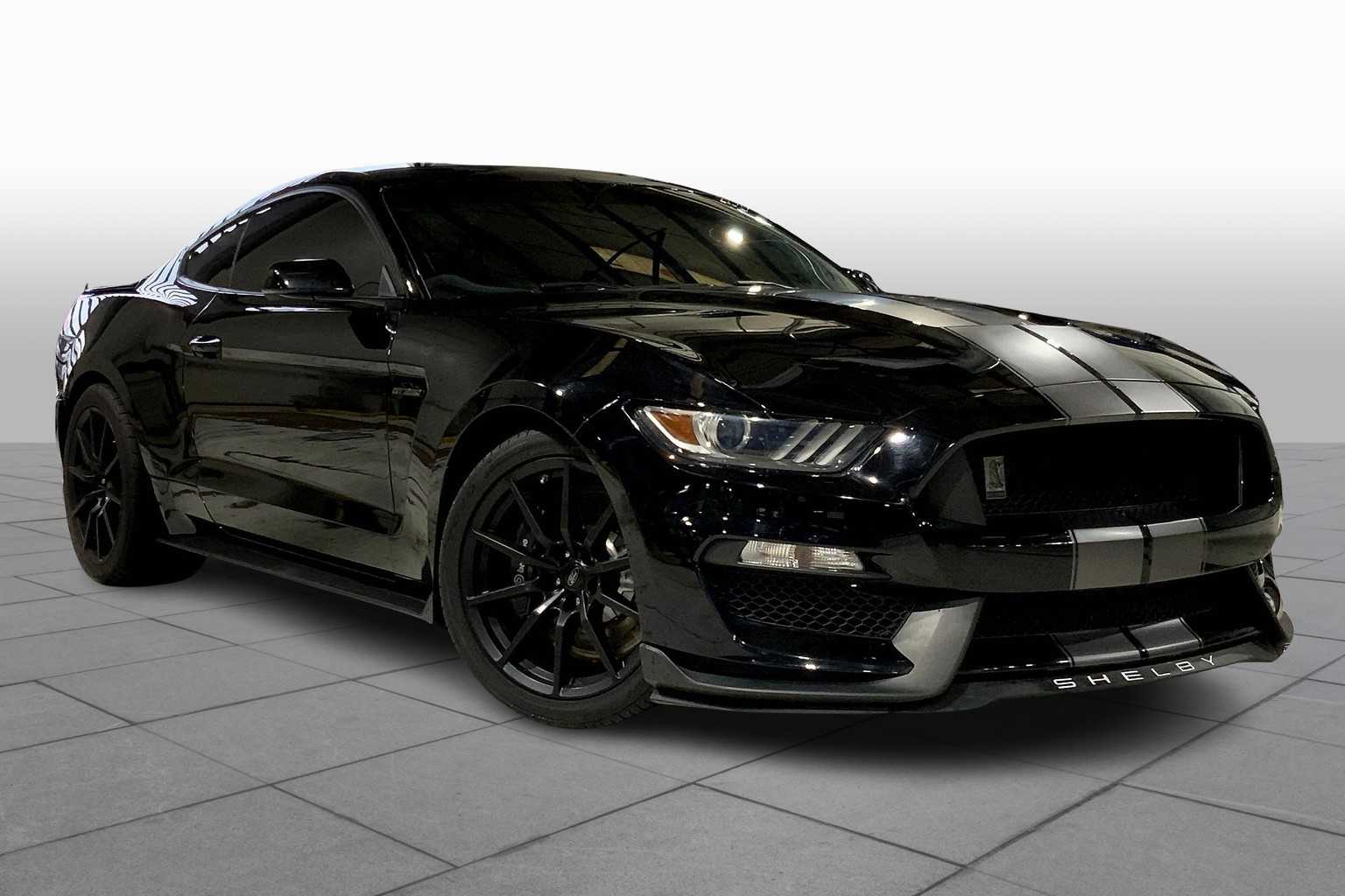2018 Ford Mustang Shelby GT350 photo 2
