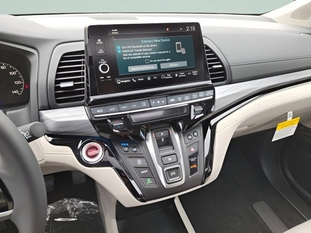 2026 Honda Odyssey Elite photo 23