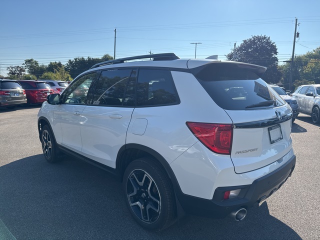 2022 Honda Passport Elite photo 12