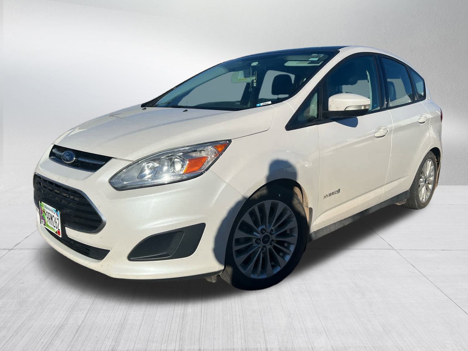 2017 Ford C-Max Hybrid SE photo 3