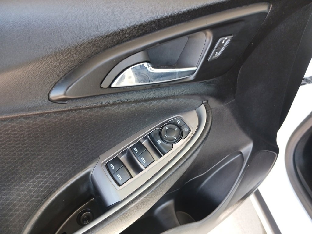 2024 Chevrolet Malibu 1LT photo 8
