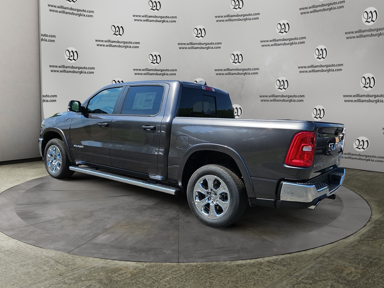 2025 Ram 1500 Big Horn Lone Star photo 3