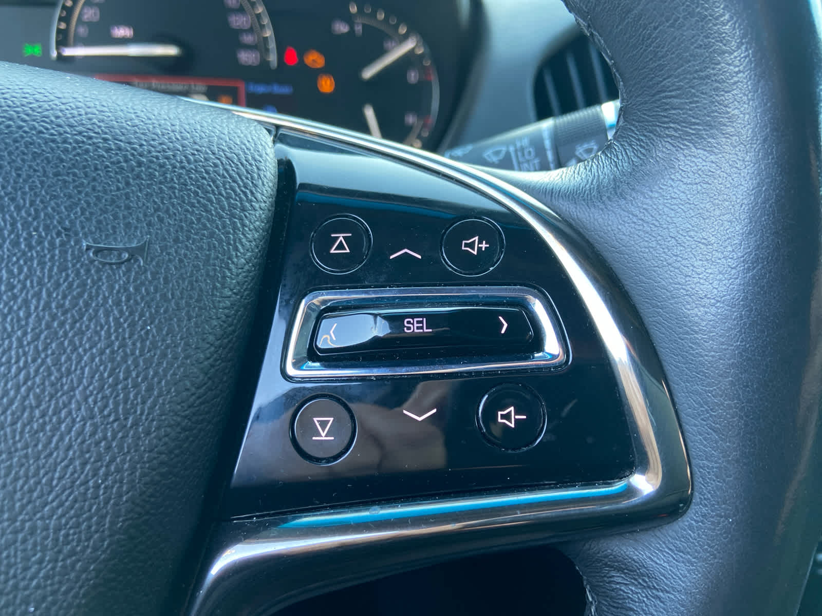 2018 Cadillac ATS Base photo 21
