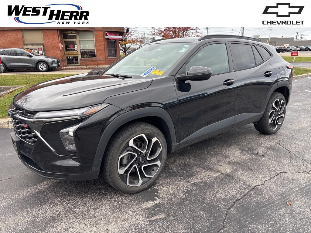 2024 Chevrolet Trax RS's photo