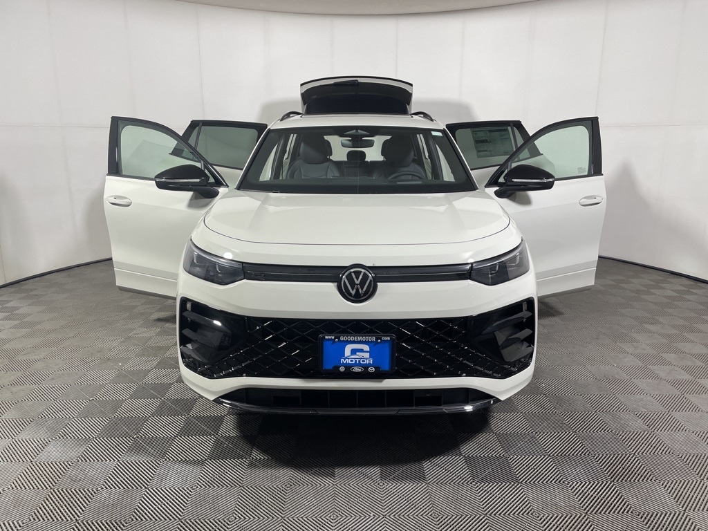 2025 Volkswagen Tiguan SE R-Line Black photo 4
