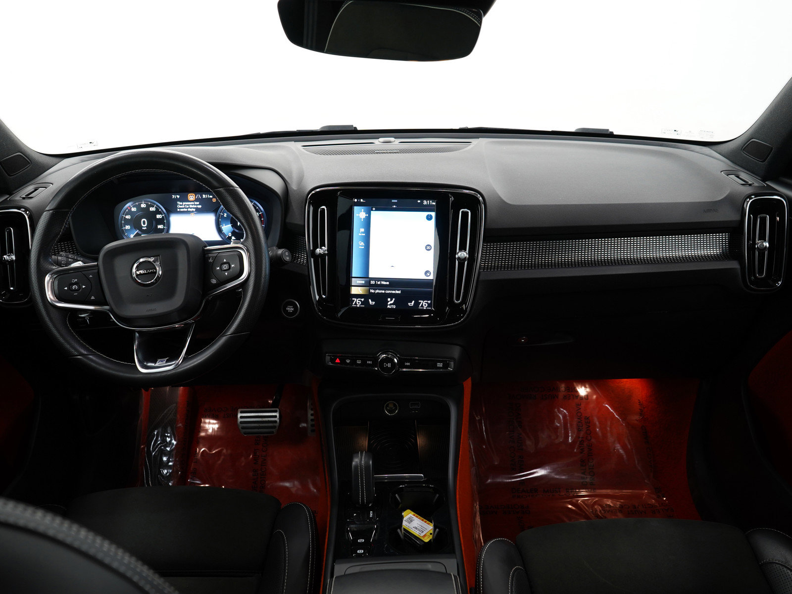 2019 Volvo XC40 R-Design photo 12