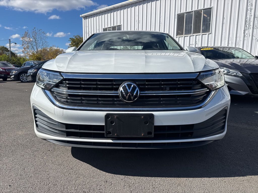 2023 Volkswagen Jetta 1.5T S photo 2
