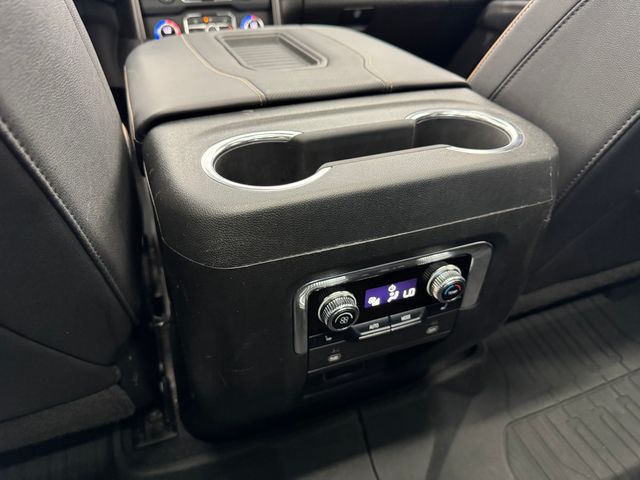 2023 Gmc Yukon AT4 photo 30
