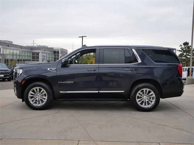 2023 Gmc Yukon SLT photo 3