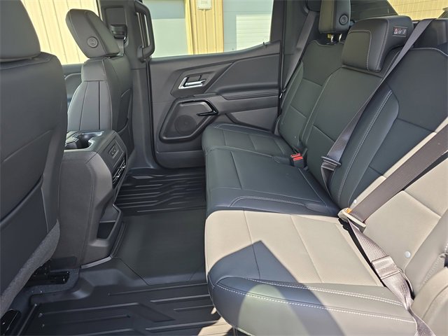 2025 Chevrolet Silverado EV LT photo 13