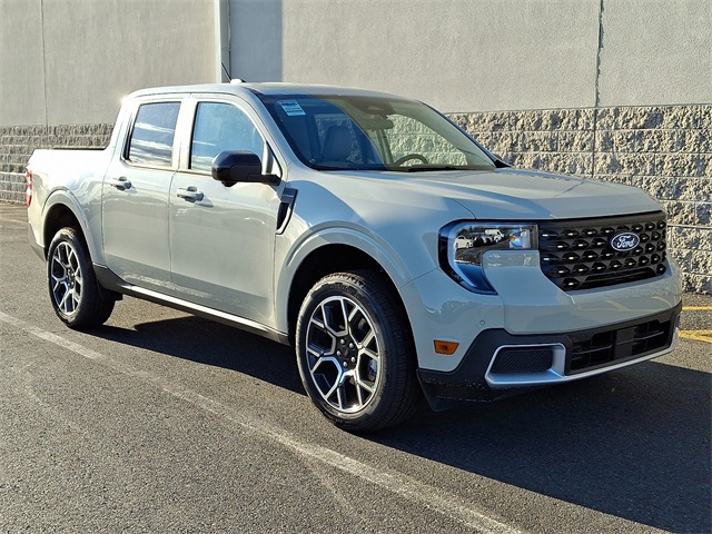 2025 Ford Maverick Lariat photo 2