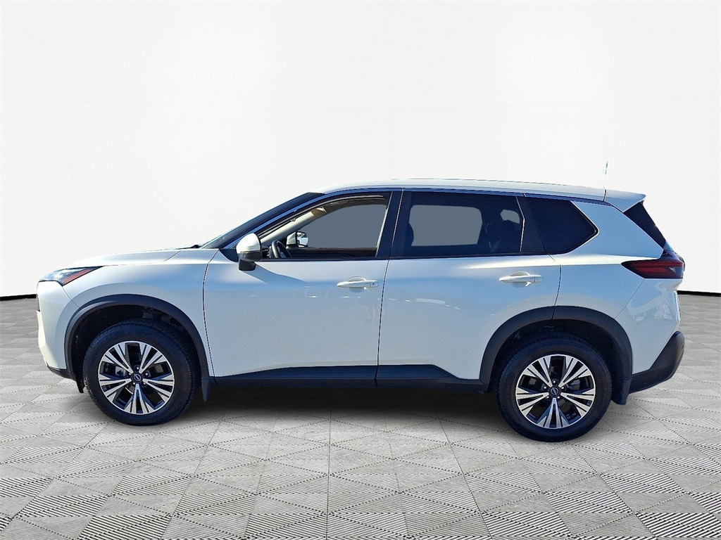 2023 Nissan Rogue SV photo 4