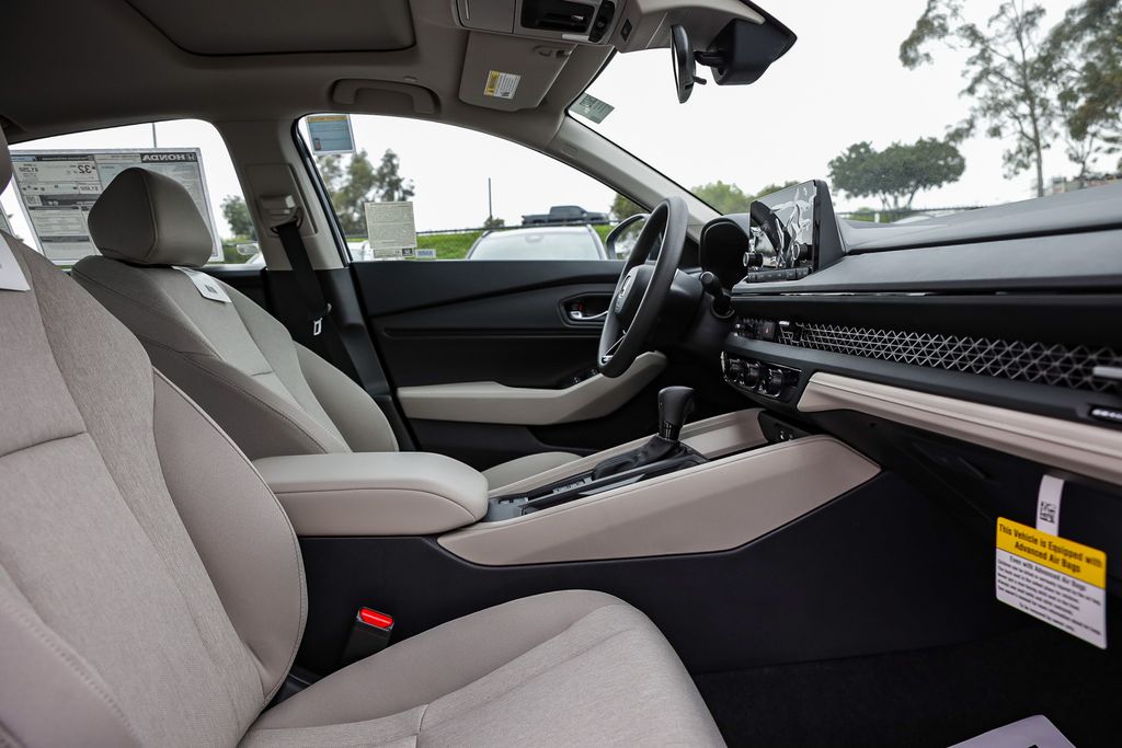 2025 Honda Accord SE photo 18