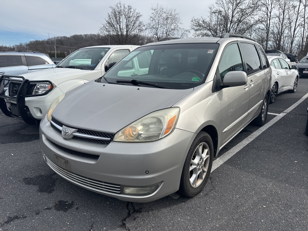 Used 2004 Toyota Sienna XLE with VIN 5TDZA22C94S168858 for sale in Harrisonburg, VA