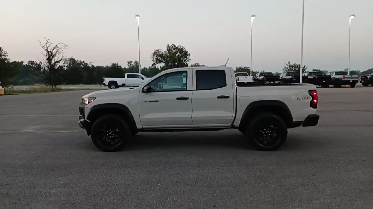 2026 Chevrolet Colorado Trail Boss photo 4