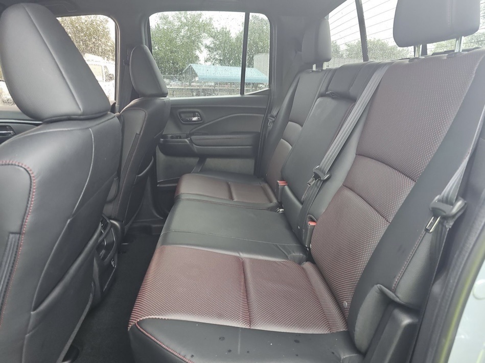 2022 Honda Ridgeline Black Edition photo 8