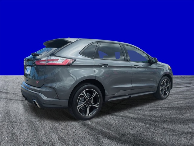 2022 Ford Edge ST photo 3