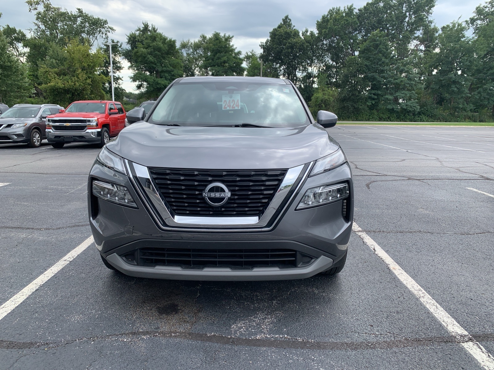 2023 Nissan Rogue SV photo 4