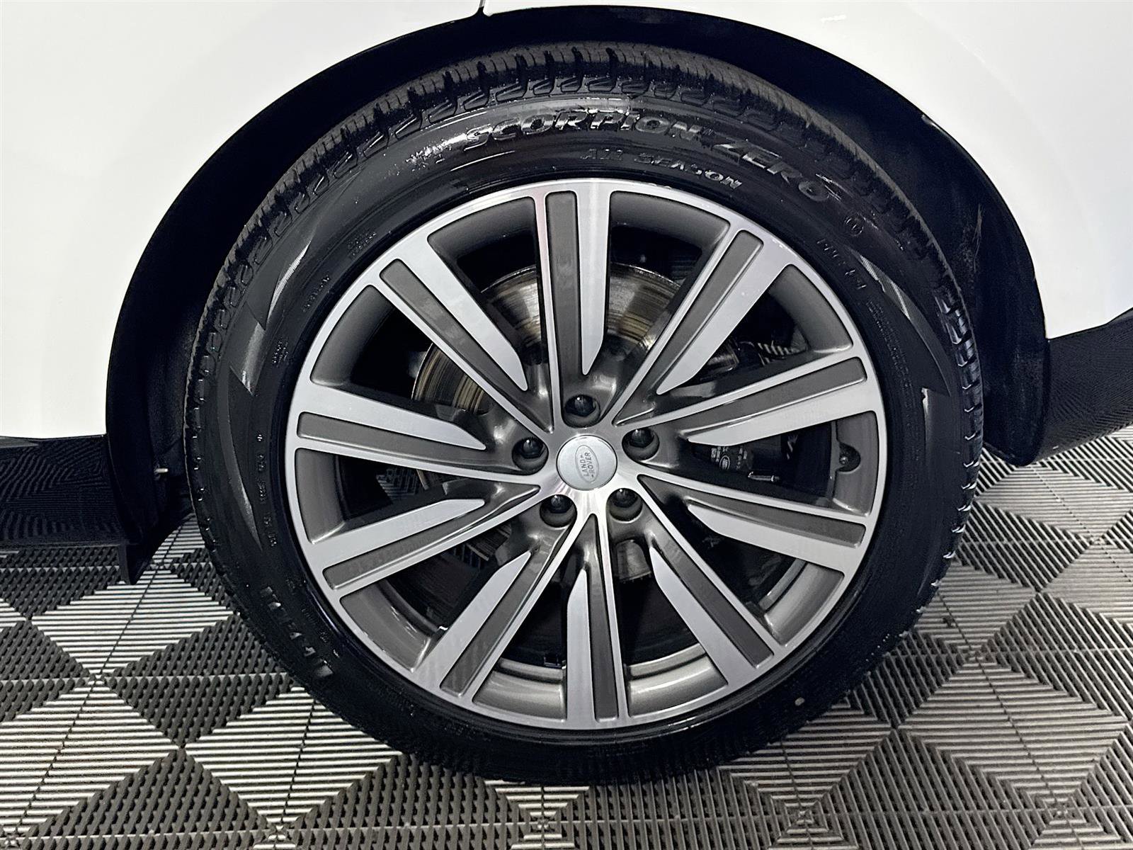 2024 Land Rover Range Rover Autobiography photo 26
