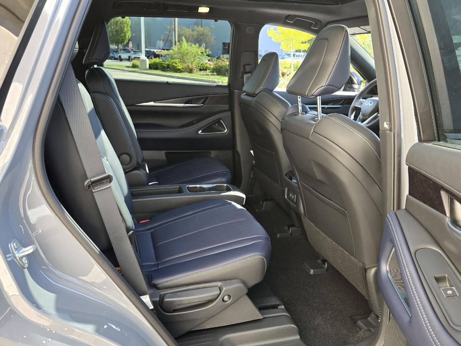 2026 Infiniti QX60 Luxe photo 18