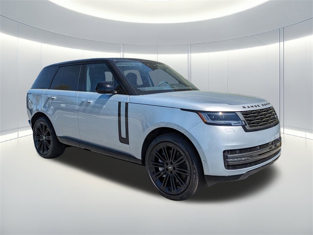 2025 Land Rover Range Rover SE photo 4