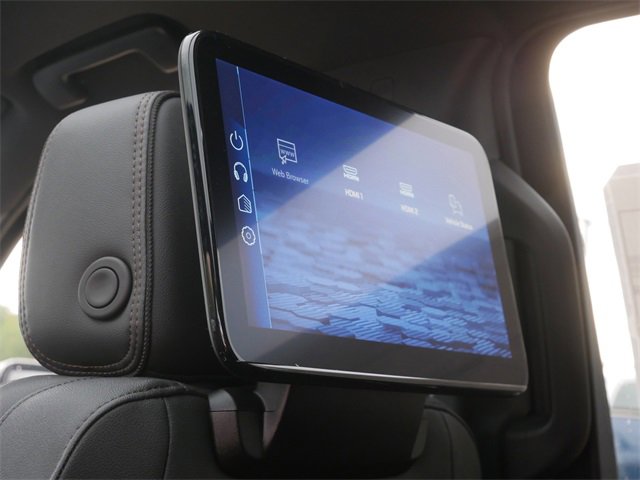 2026 Chevrolet Suburban High Country photo 18