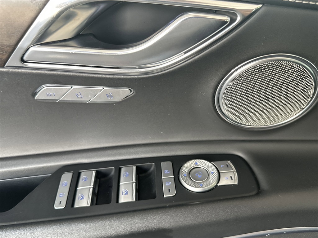 2023 Genesis GV80 2.5T AWD Advanced photo 8