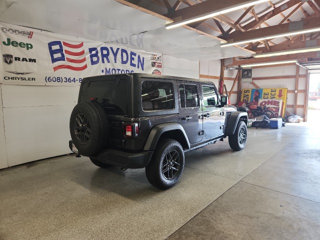 2025 Jeep Wrangler Sport S photo 3