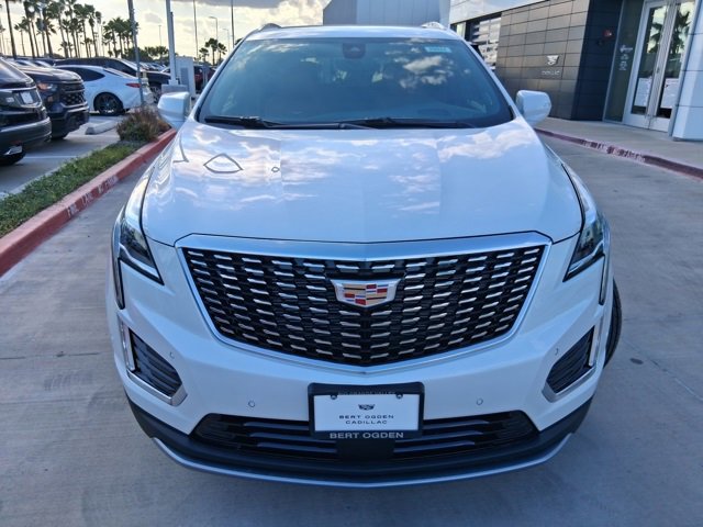 2025 Cadillac XT5 Premium Luxury photo 2