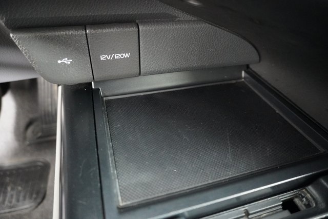 2020 Toyota Camry LE photo 25
