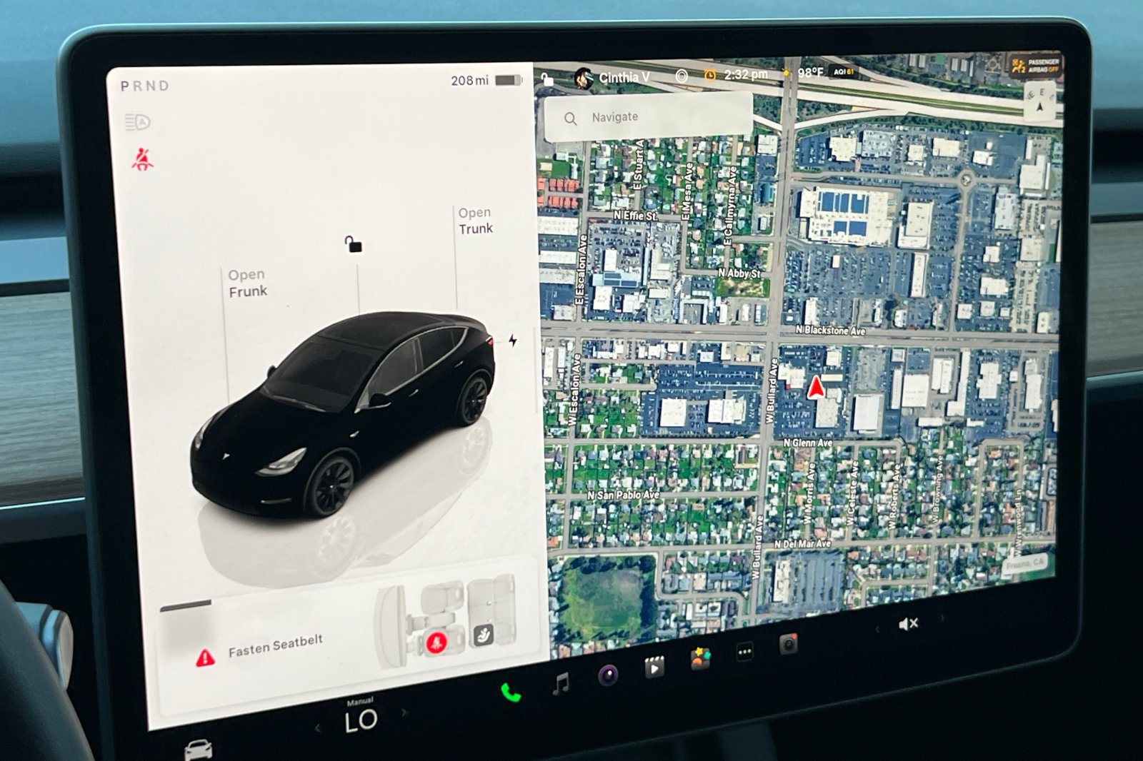 2024 Tesla Model Y photo 17