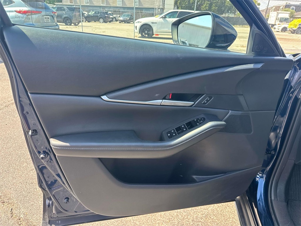 2022 Mazda CX-30 2.5 Select photo 18