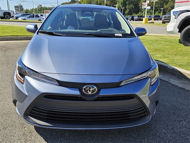 2025 Toyota Corolla LE photo 2