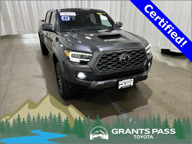 2023 Toyota Tacoma TRD Sport's photo