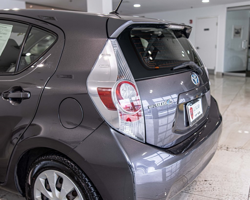 2014 TOYOTA PRIUS C - Image 14