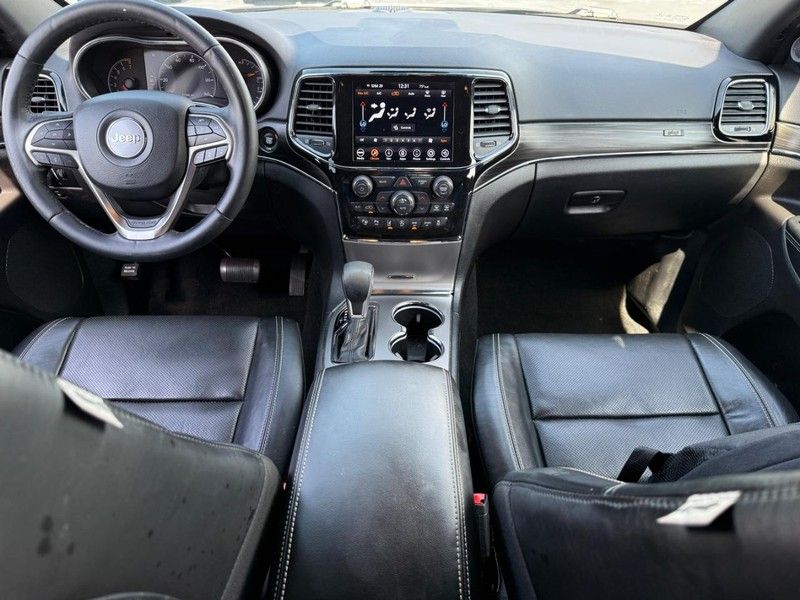 2021 Jeep Grand Cherokee Anniversary Edition photo 11