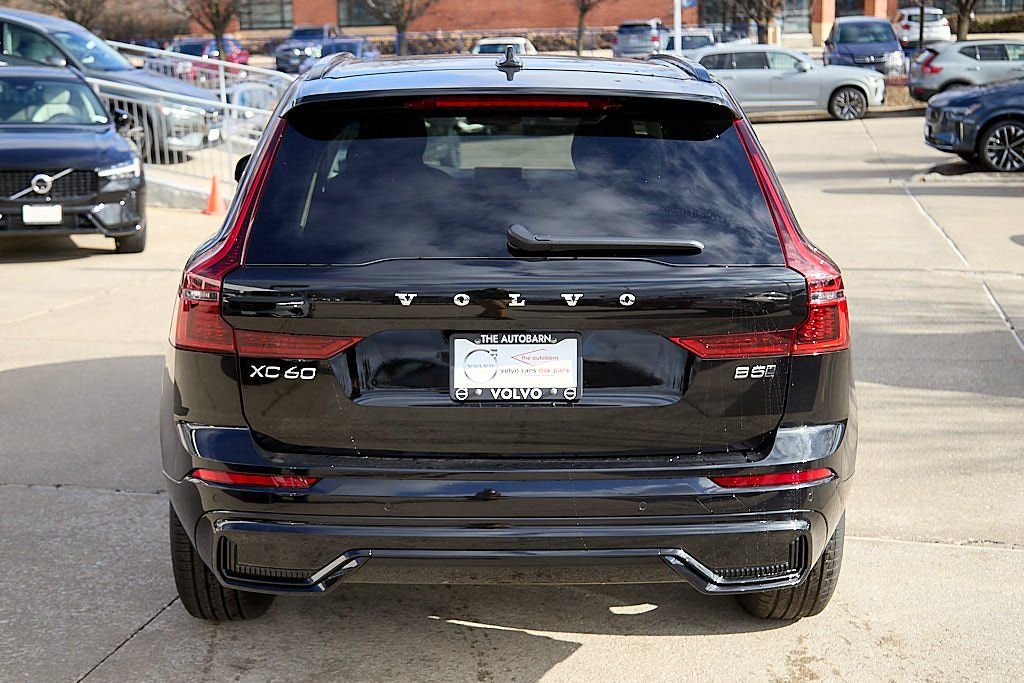 2026 VOLVO XC60 - Image 7
