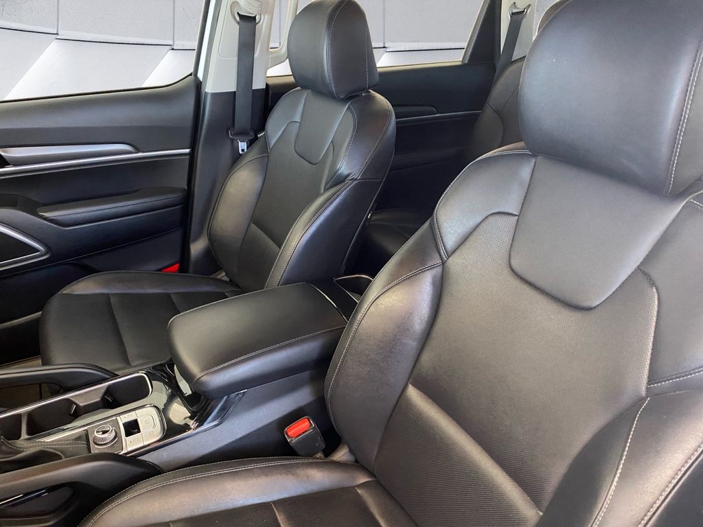 2022 Kia Telluride LX photo 5