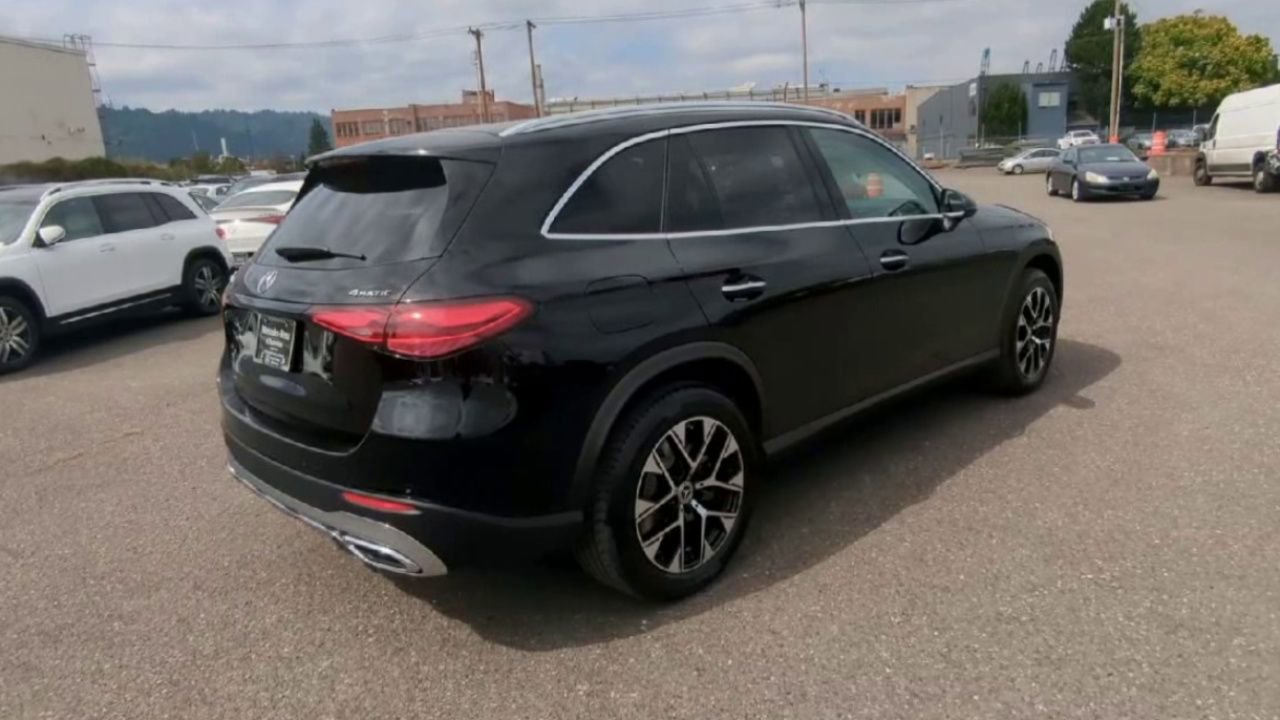 2026 Mercedes Benz GLC 350e 4MATIC photo 33