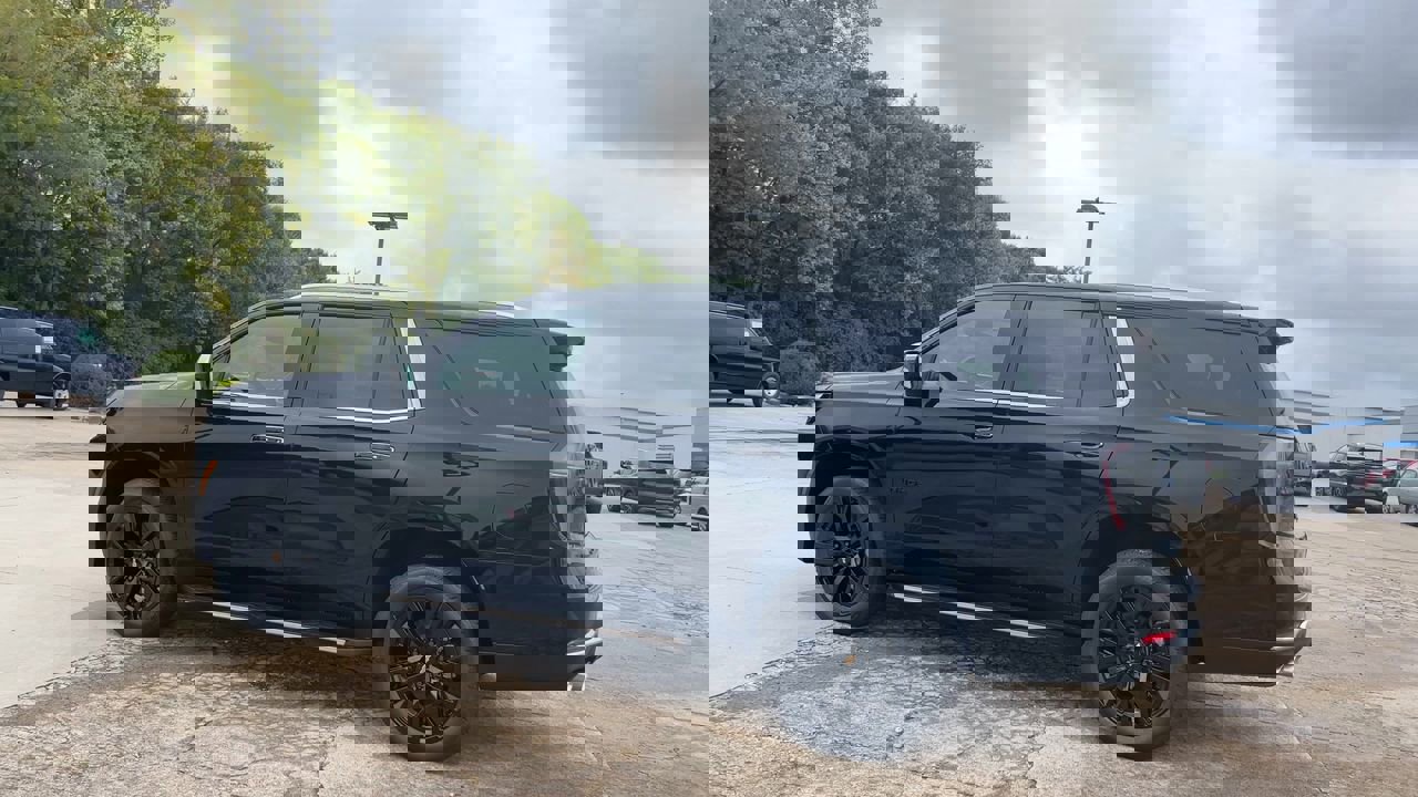 2026 Chevrolet Tahoe Premier photo 2