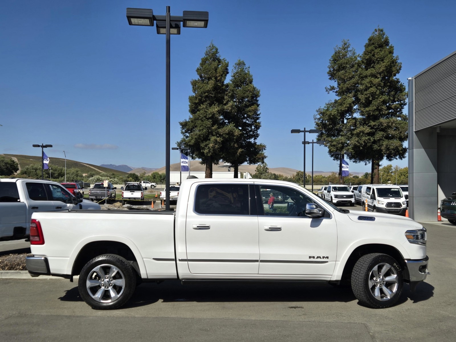 2021 Ram 1500 Limited photo 4