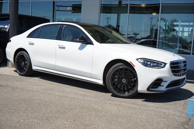 2025 Mercedes-Benz S-Class S 580's photo