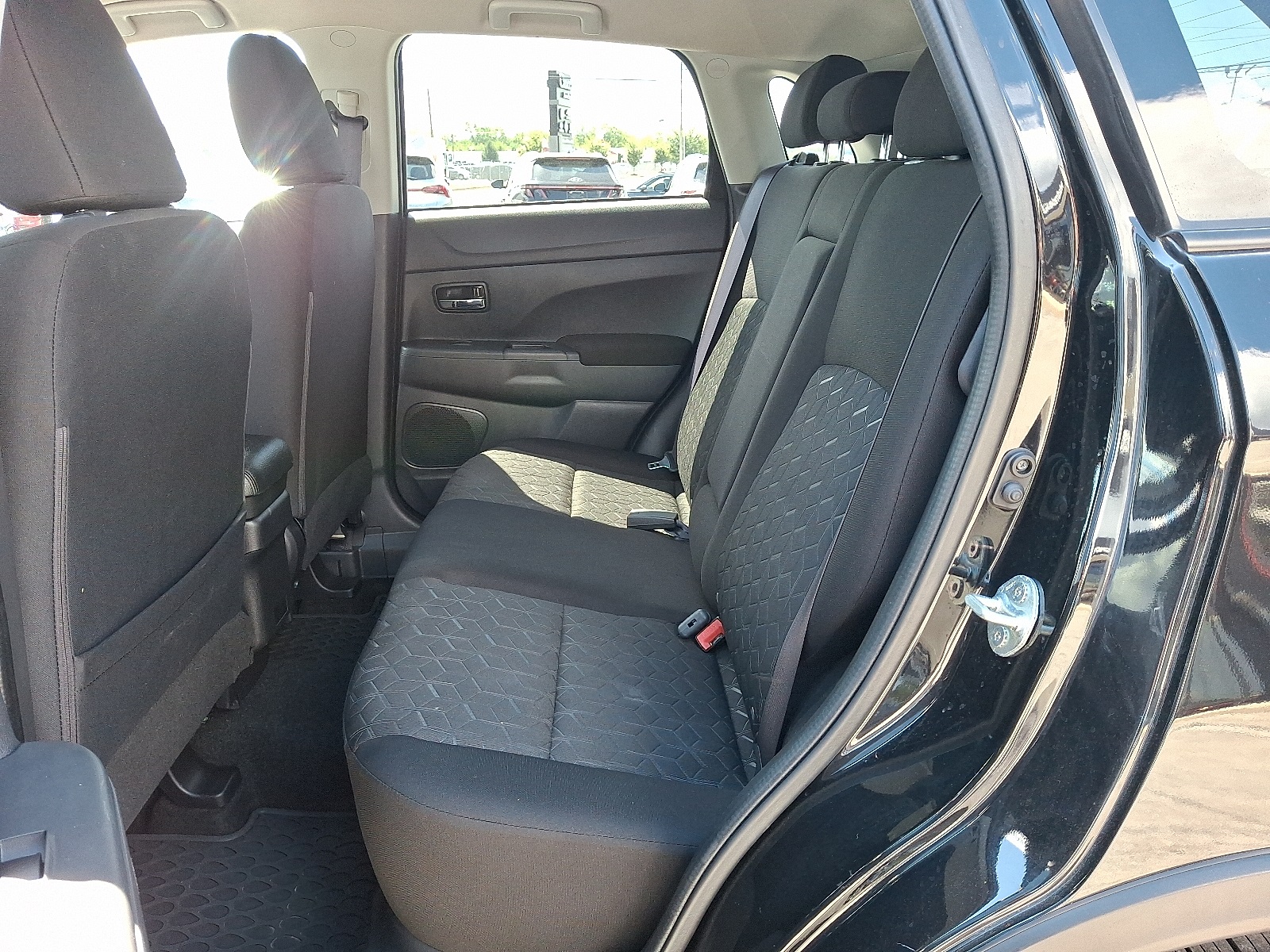2023 Mitsubishi Outlander Sport ES photo 11